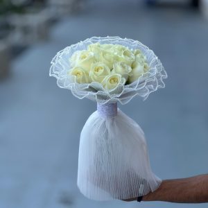 دسته گل عروس رزیتا